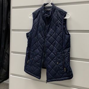 Navy blue vest with zipper